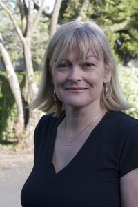 Dr Noreen Tracey